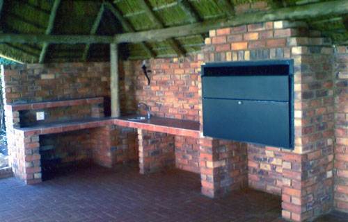 Braai Areas | DM Thatch & Build